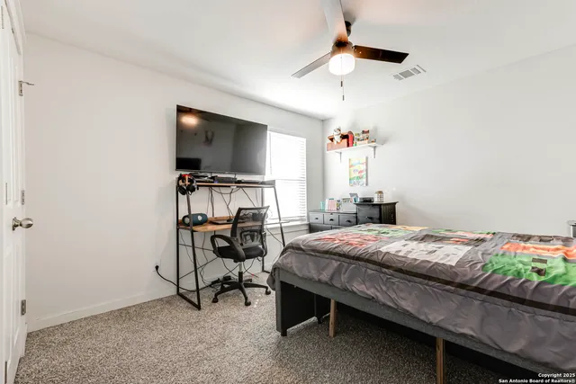 $2,095 | 5230 Nature Path, Marion, TX 78124