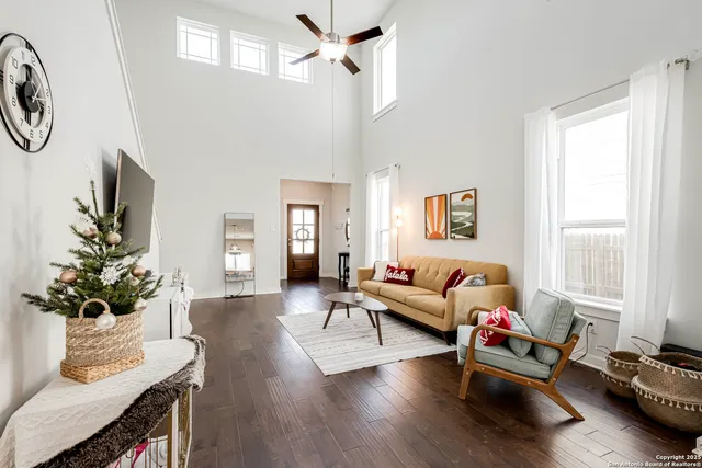 $2,095 | 5230 Nature Path, Marion, TX 78124