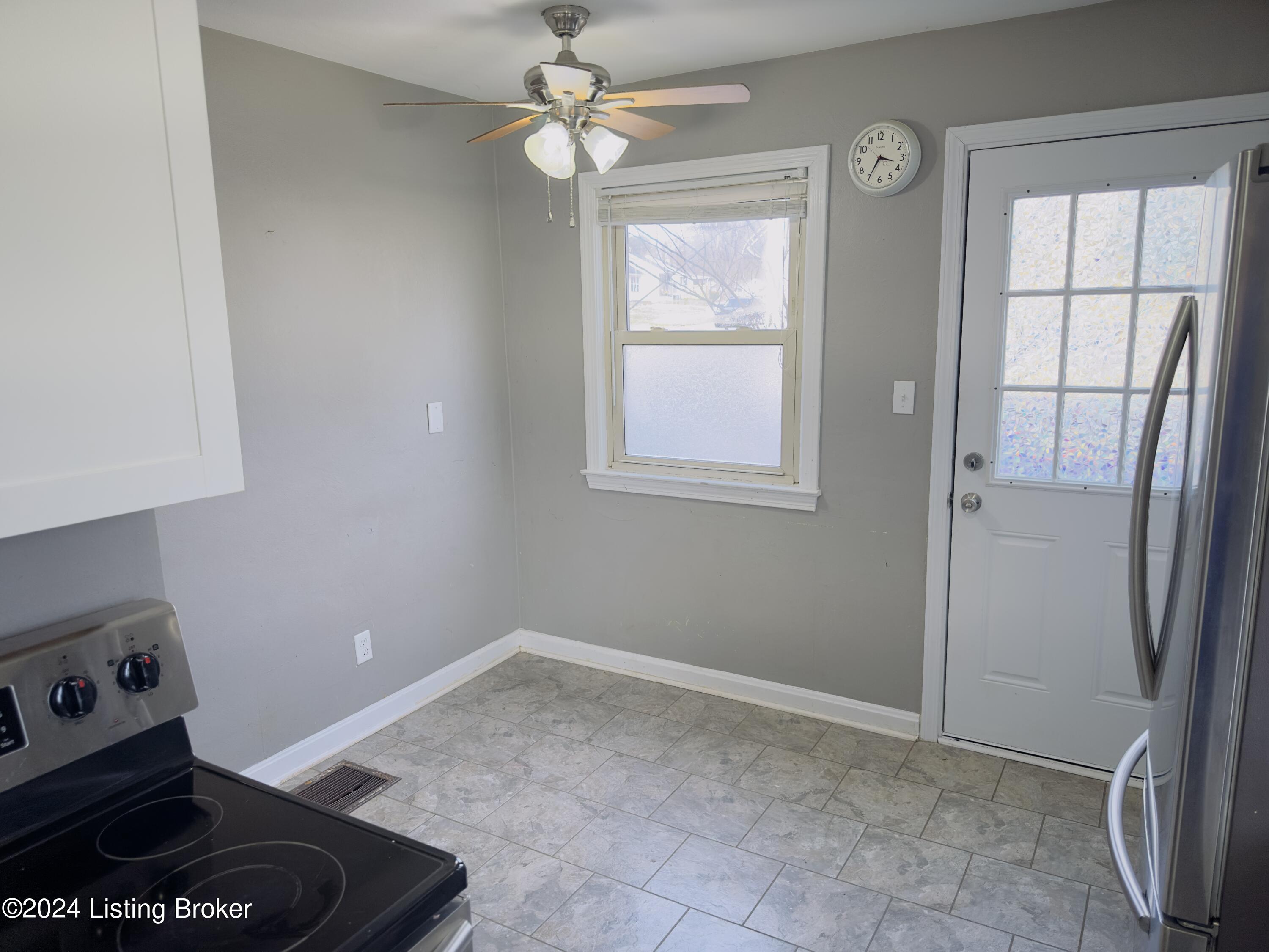 409 Lee Road Elizabethtown, KY 42701 - Photo 18 of 18 Photo Feb 29 2024 3 35 45 PM