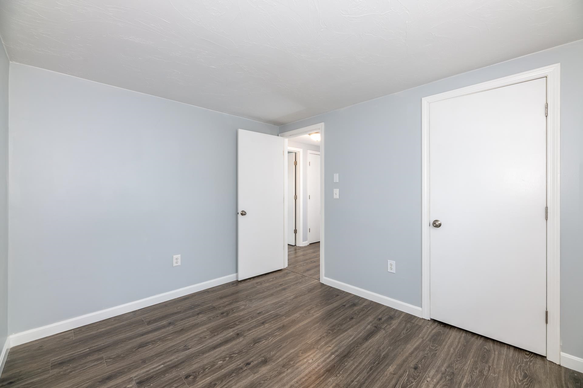 27 Spruce Street Laconia, NH 03246 - Photo 17 of 32