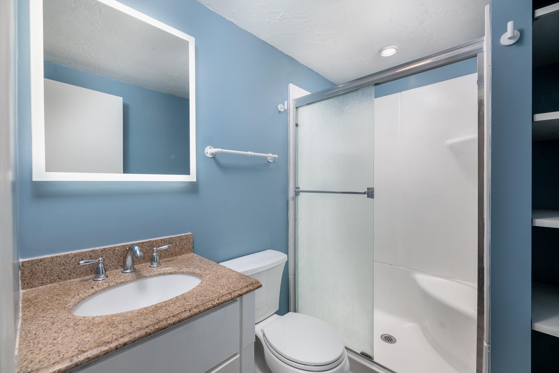 27 Spruce Street Laconia, NH 03246 - Photo 18 of 32