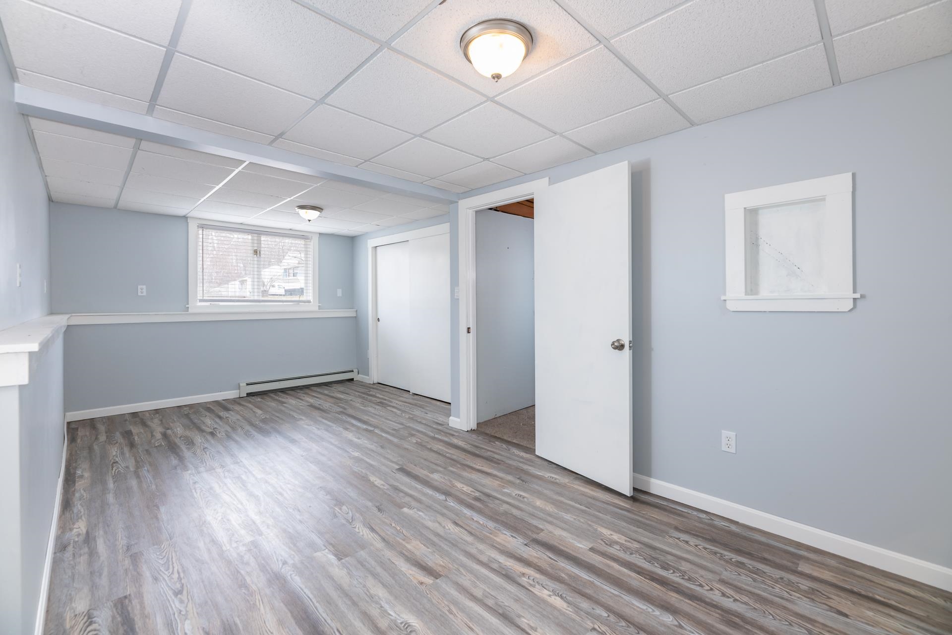 27 Spruce Street Laconia, NH 03246 - Photo 19 of 32