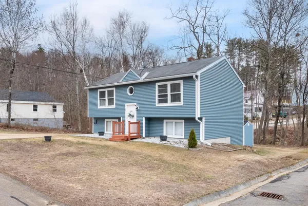$380,000 | 27 Spruce Street, Laconia, NH 03246