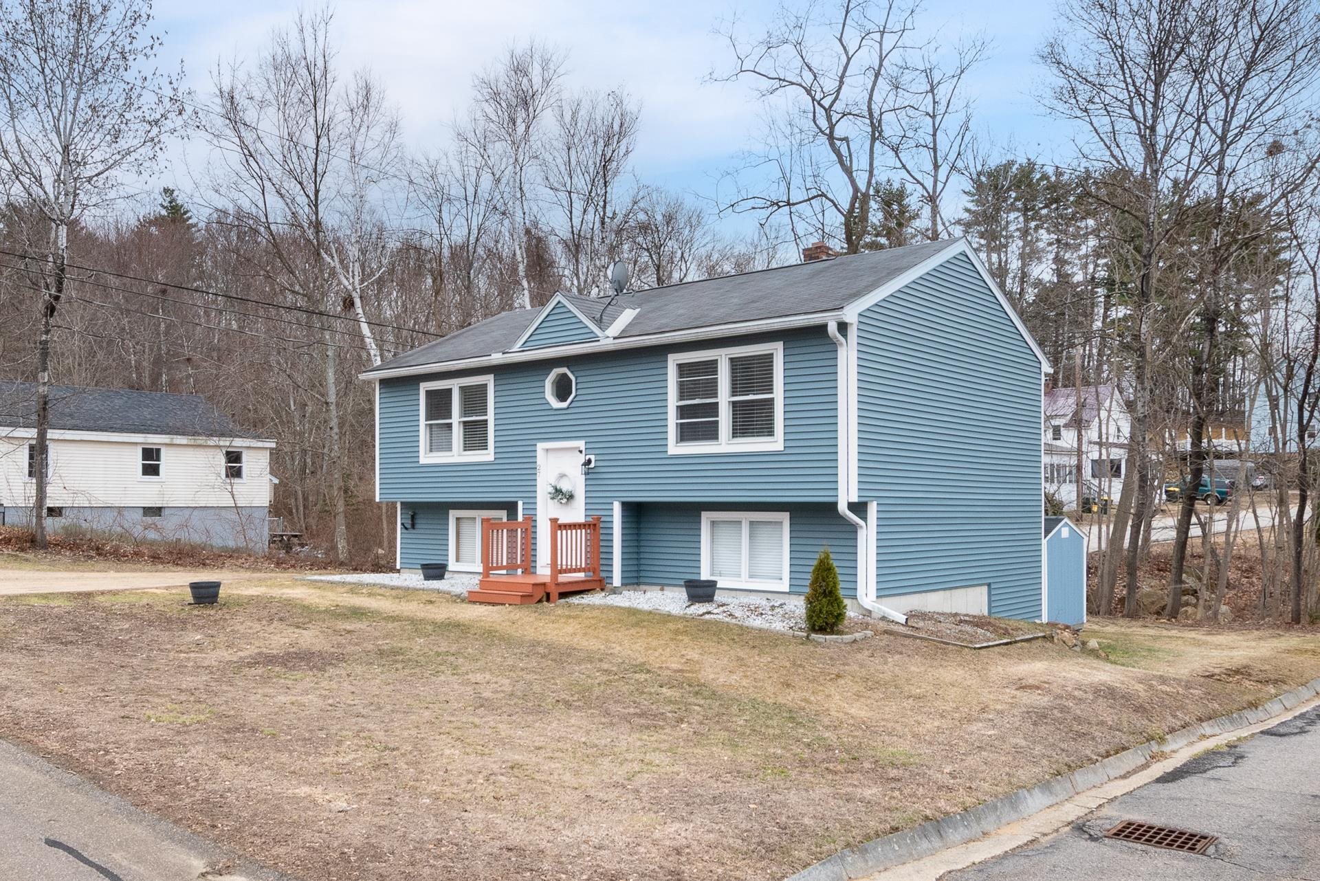 27 Spruce Street Laconia, NH 03246 - Photo 25 of 32