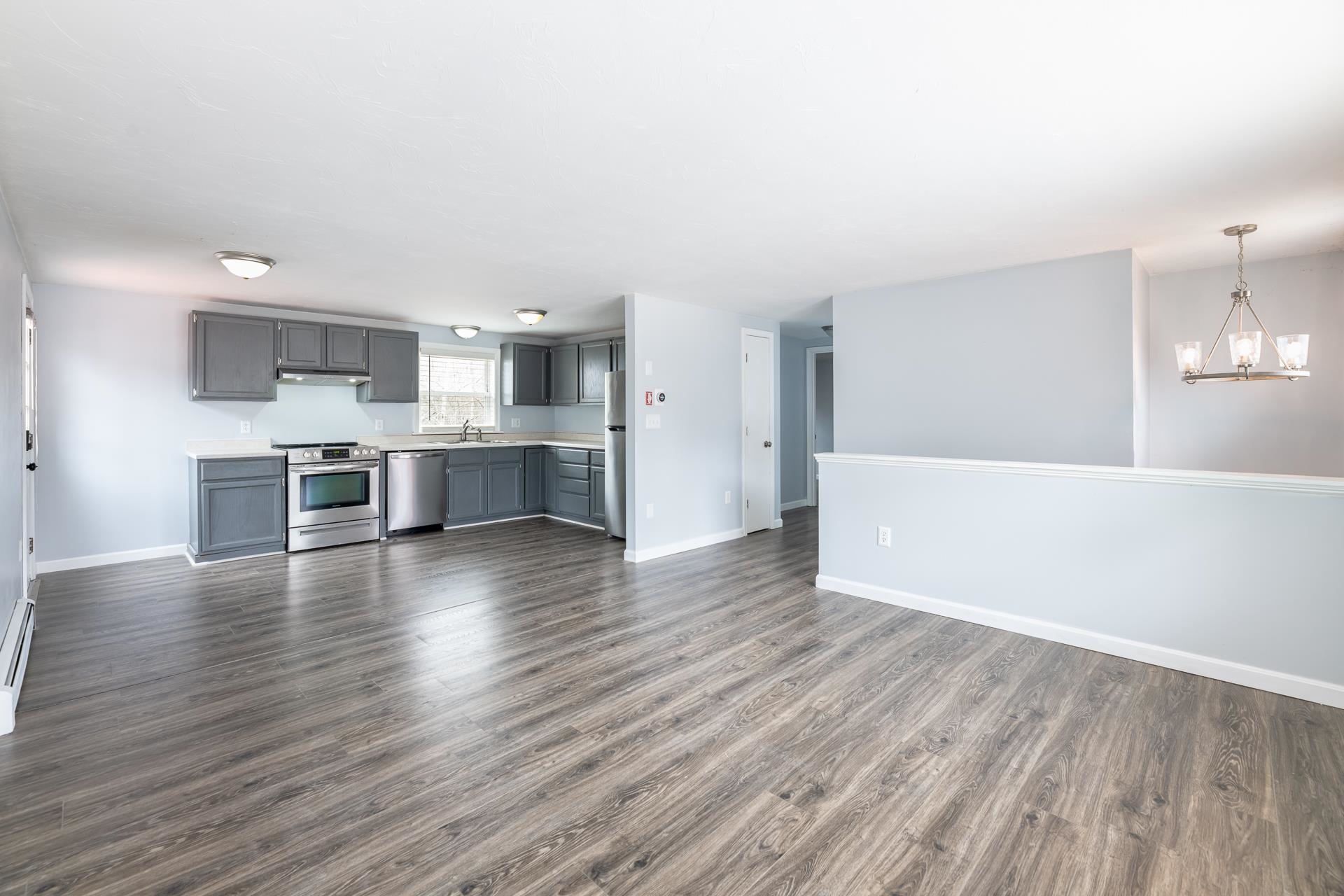 27 Spruce Street Laconia, NH 03246 - Photo 10 of 32