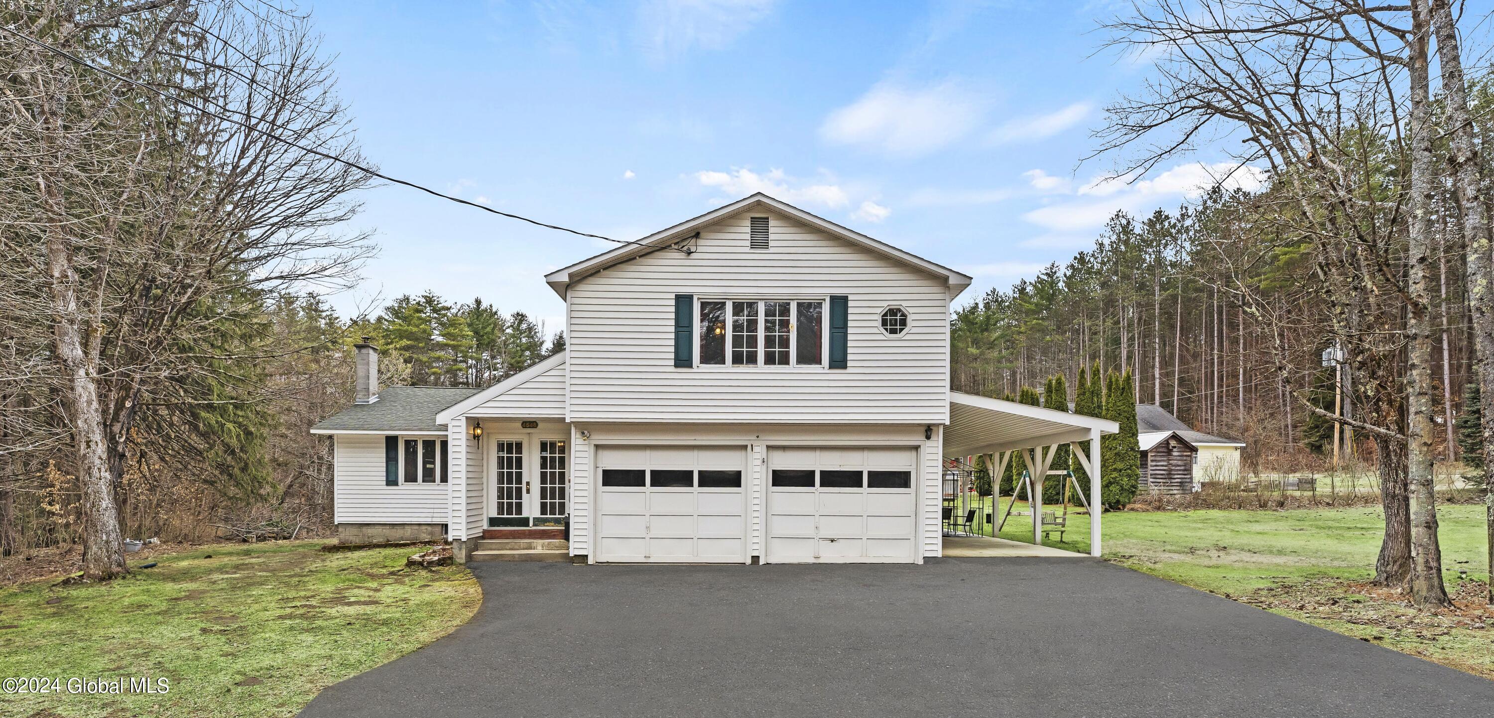 4548 S Shore