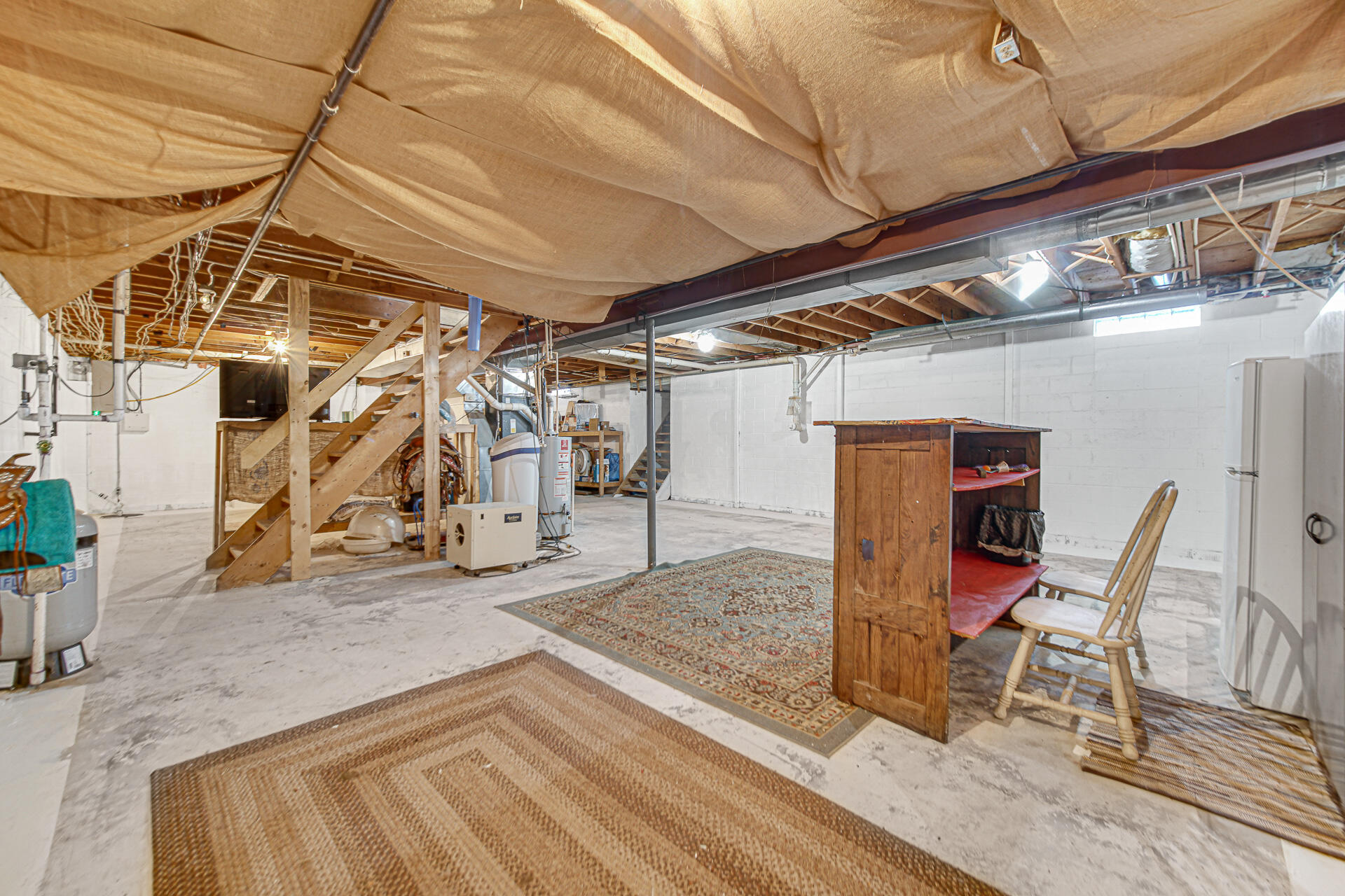 8524 North Wilhelm Road La Porte, IN 46350 - Photo 36 of 40 a view of a room with gym equipment