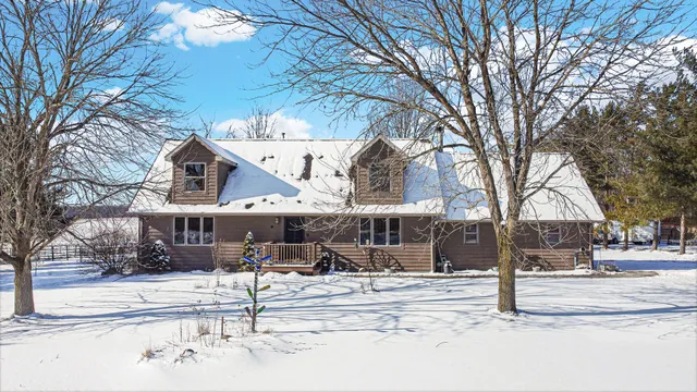 $477,000 | 8524 North Wilhelm Road, La Porte, IN 46350