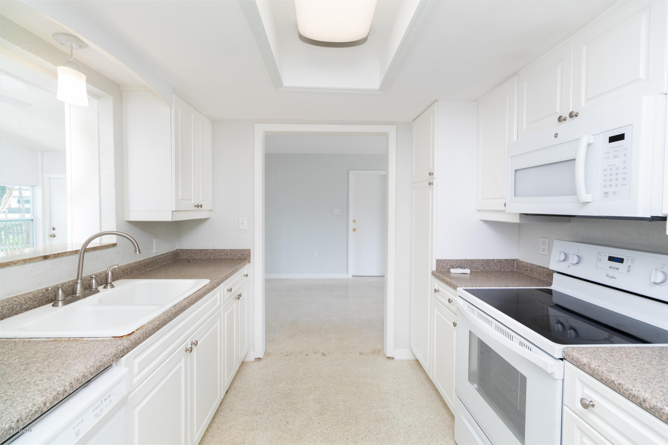 330 Riverside Avenue Merritt Island, FL 32953 - Photo 6 of 12 Kitchen
