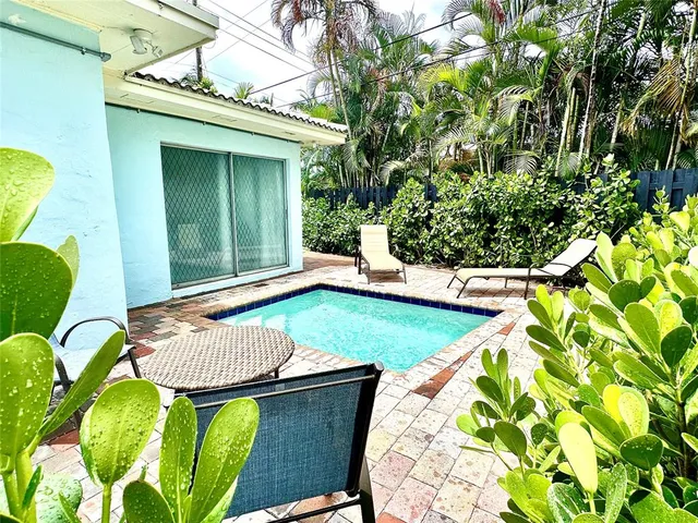 a view of an outdoor space