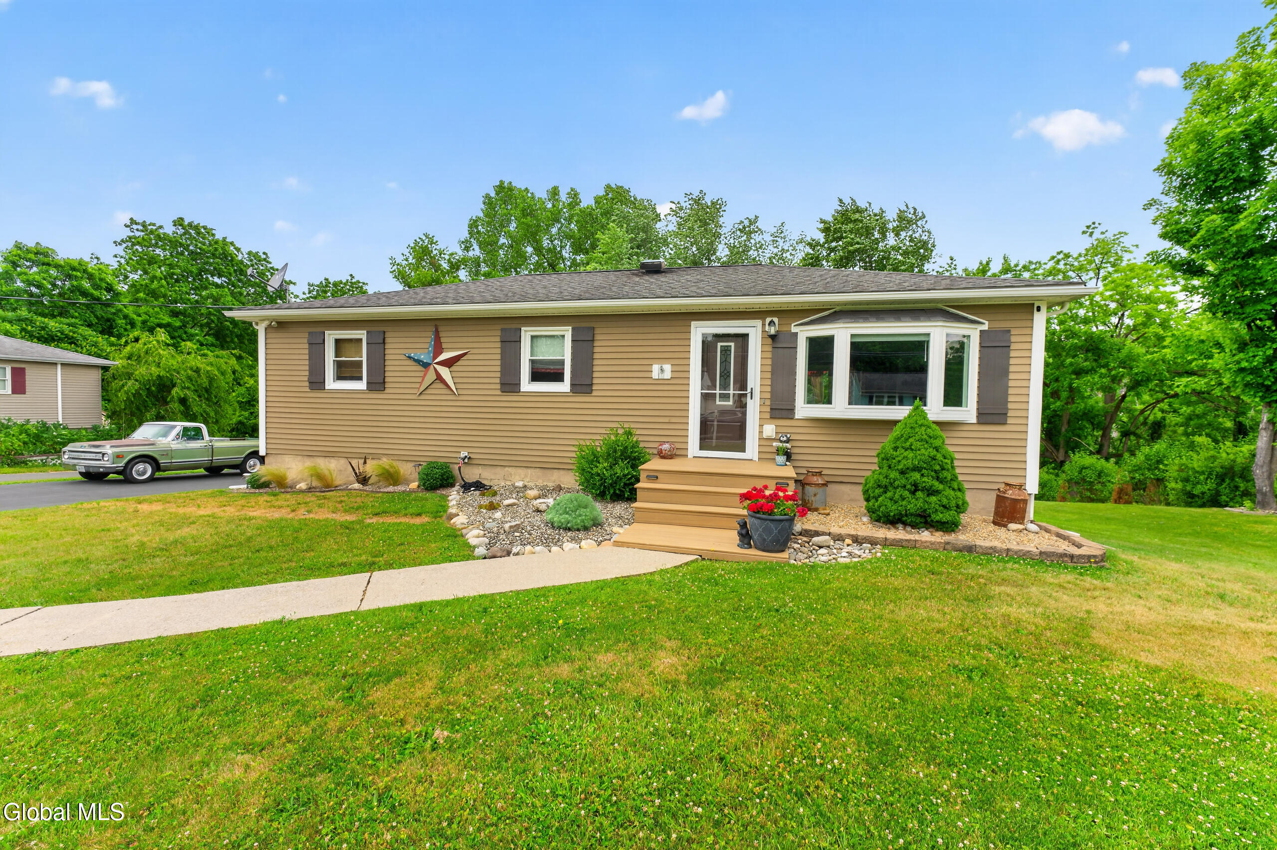 1305 Maple Hill Road Schodack, NY 12033 - Photo 5 of 54 0 Front 5