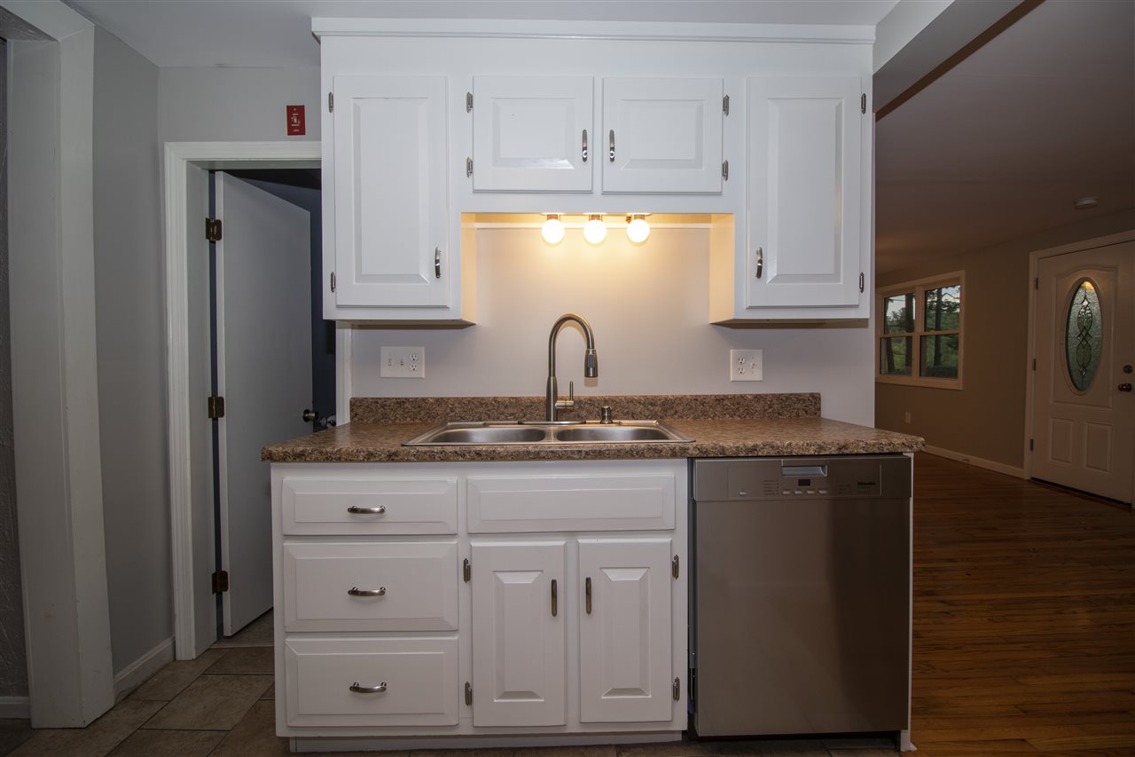 45 Great Pond Road Kingston, NH 03848 - Photo 19 of 40