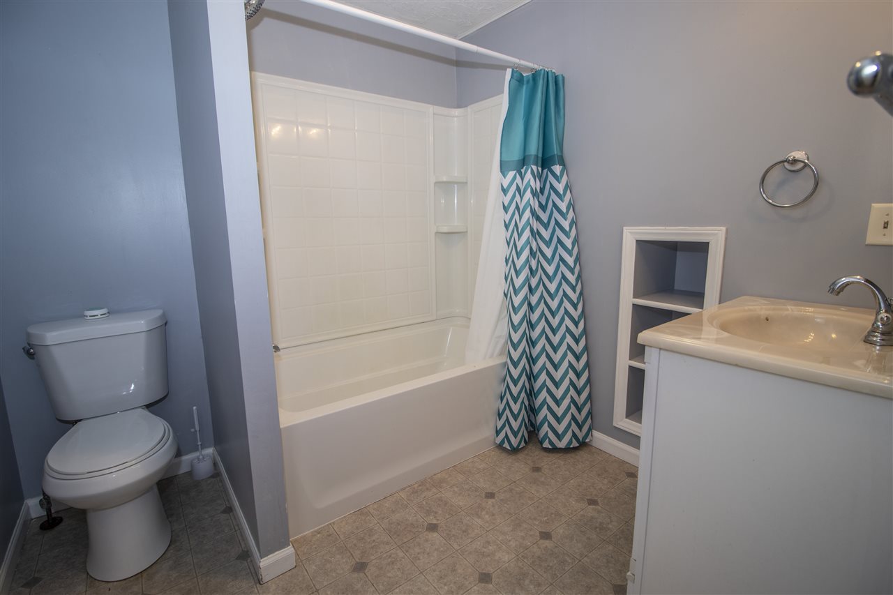 45 Great Pond Road Kingston, NH 03848 - Photo 20 of 40