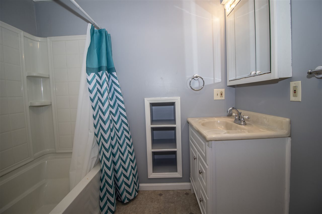 45 Great Pond Road Kingston, NH 03848 - Photo 21 of 40