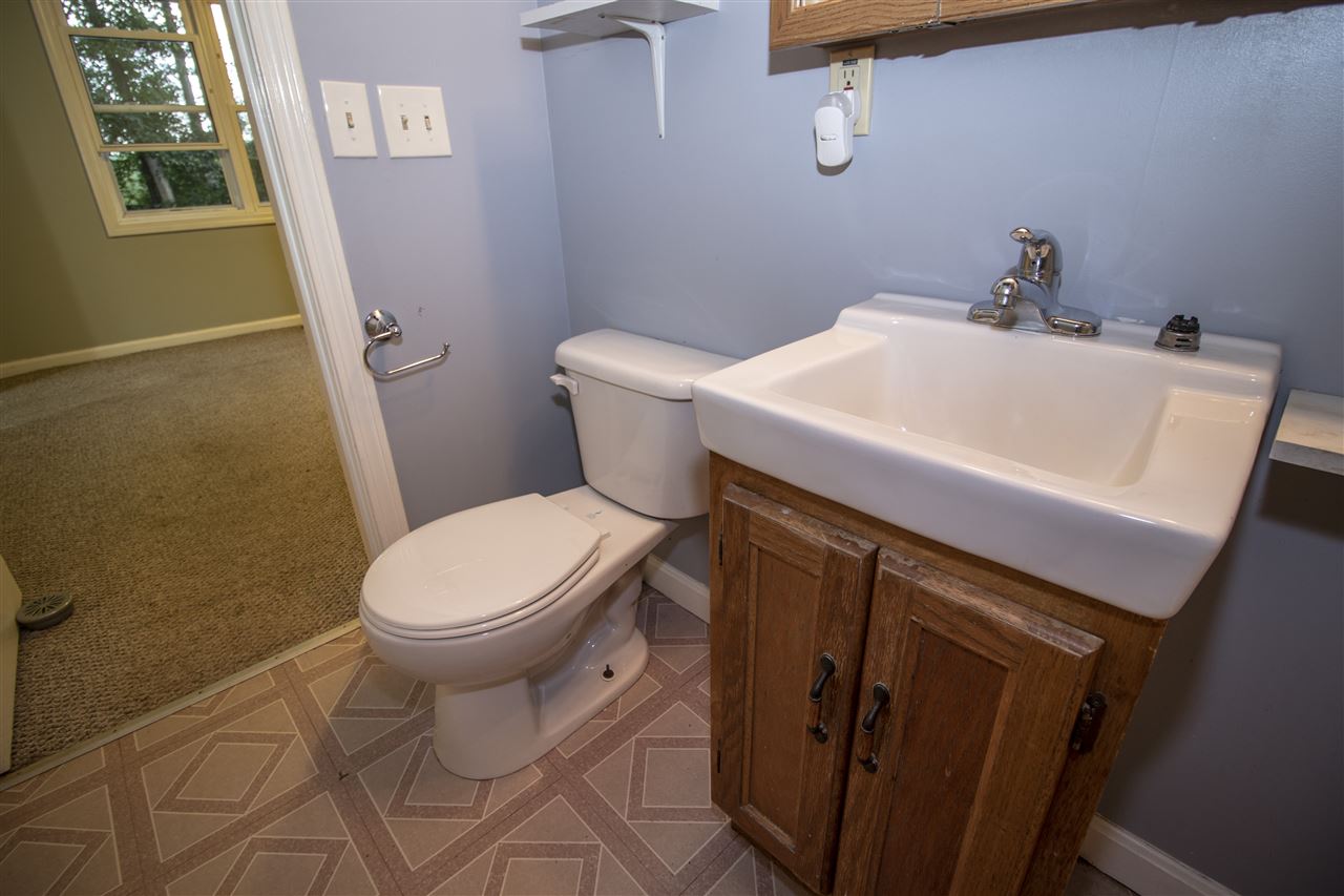 45 Great Pond Road Kingston, NH 03848 - Photo 6 of 40