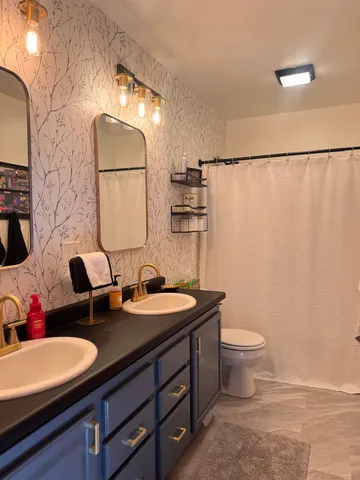 $425,000 | 833 Woodland Circle, Waupaca, WI 54981