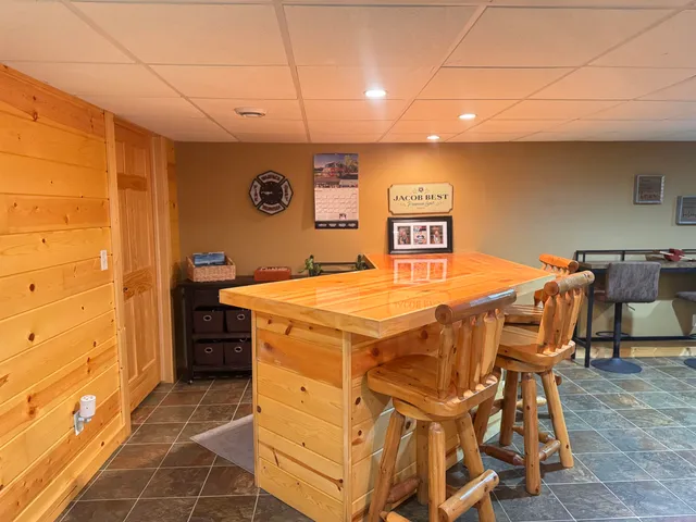 $425,000 | 833 Woodland Circle, Waupaca, WI 54981