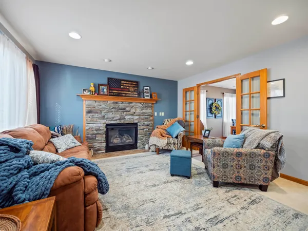 $399,000 | 833 Woodland Circle, Waupaca, WI 54981