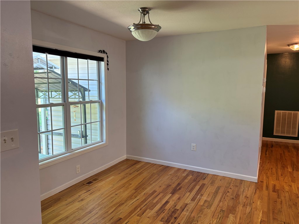 115 Morgan Road West Union, SC 29696 - Photo 4 of 39 Gallery Image 4