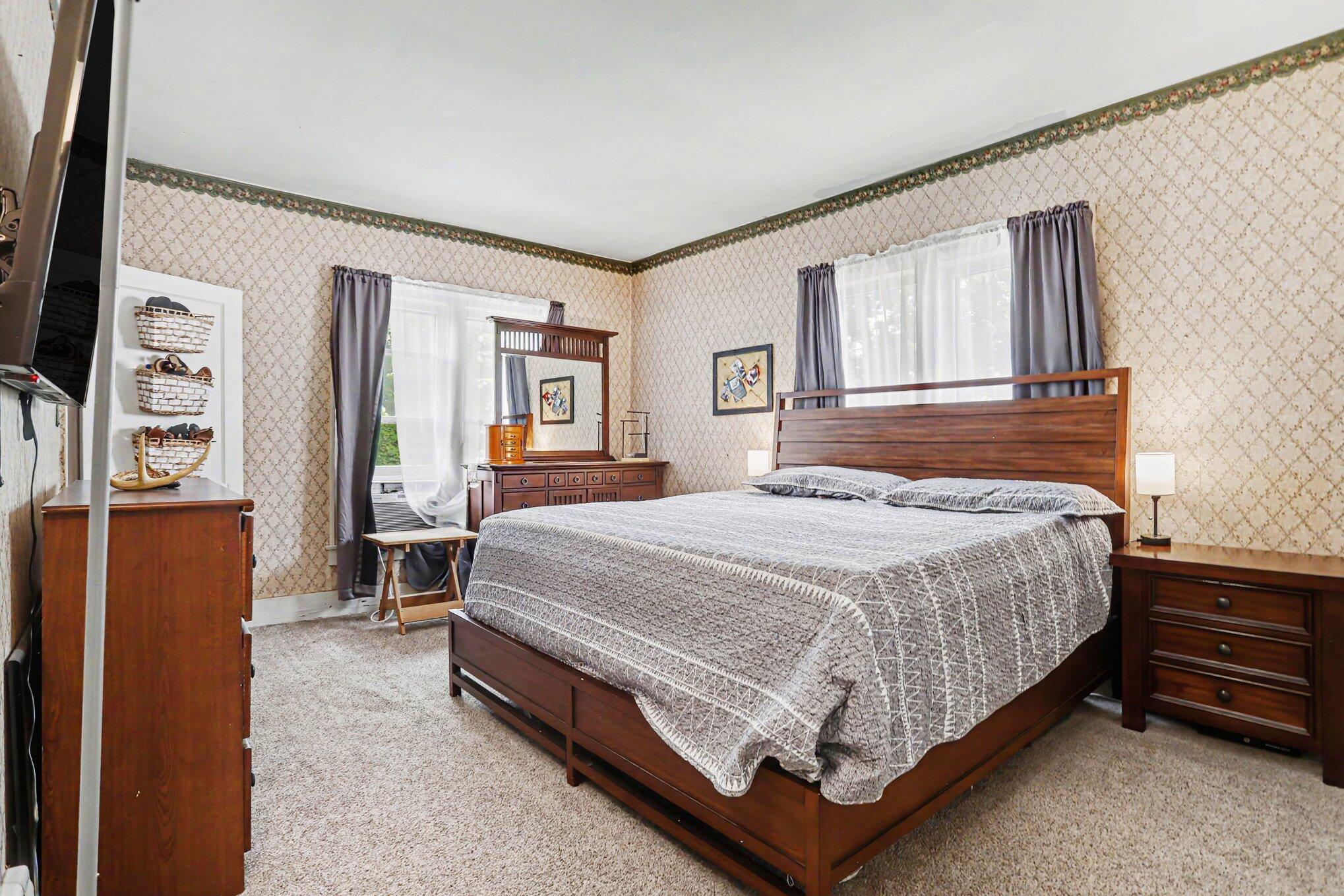 212 Grove Street Hudson, MI 49247 - Photo 18 of 32 015_file_6041