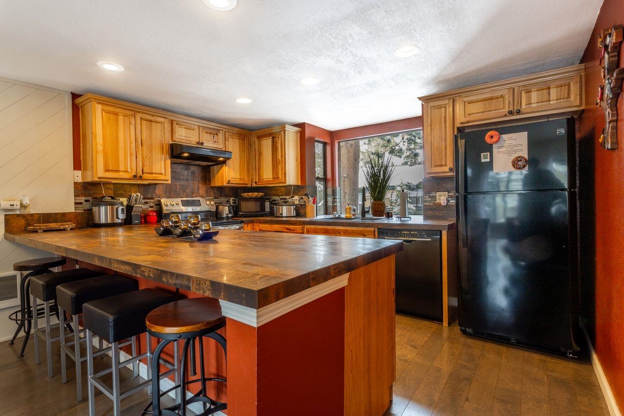 384 Joaquin Road, Unit 38 Mammoth Lakes, CA 93546 - Photo 10 of 30