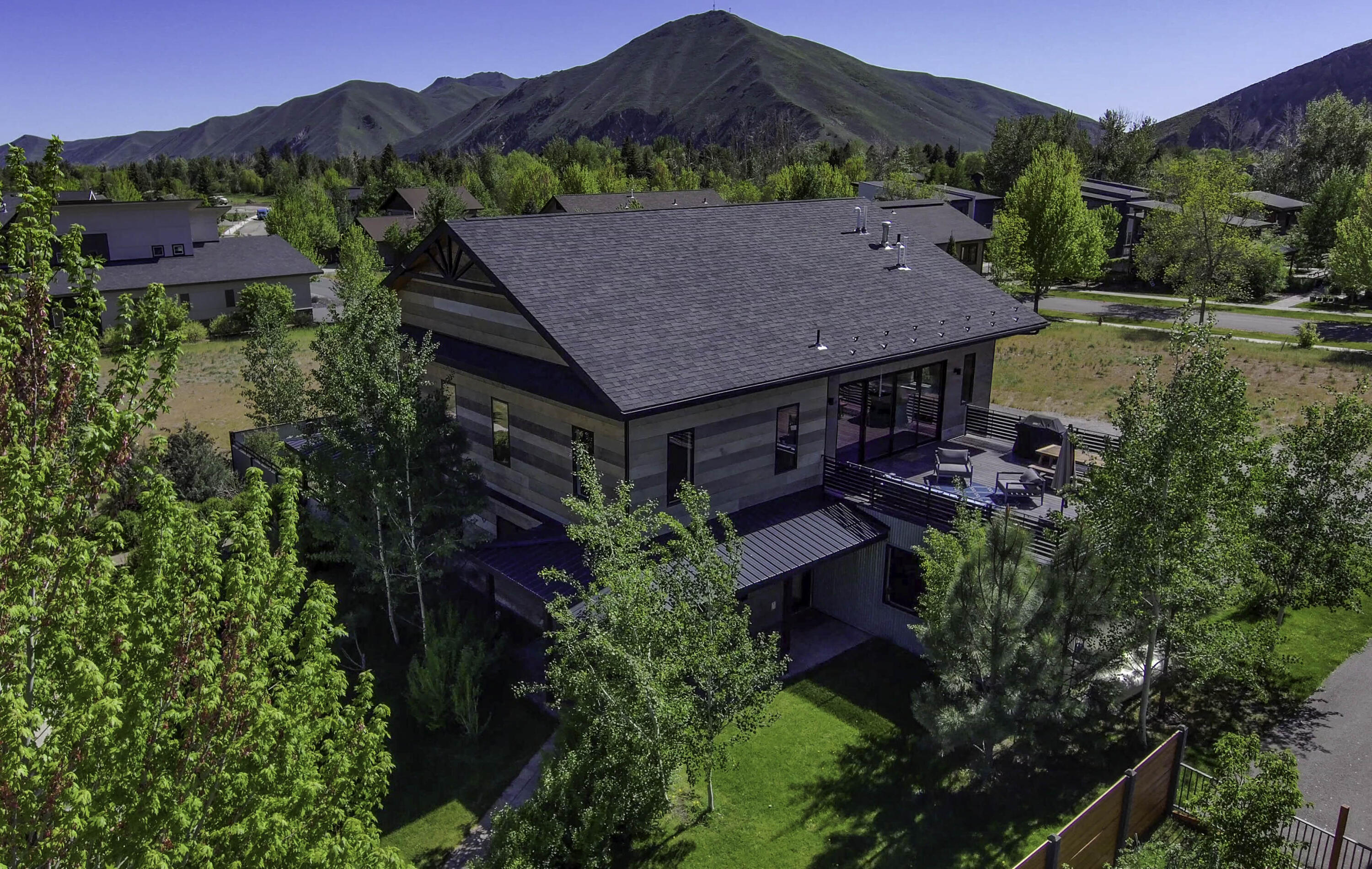625 Doc's Hickory Drive Hailey, ID 83333 - Photo 1 of 25 625 Doc's Hickory Dr.
