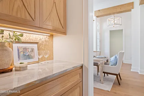 $899,900 | 111 Leaning Oak Drive, Lafayette, LA 70508