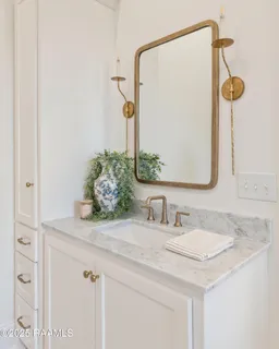 $899,900 | 111 Leaning Oak Drive, Lafayette, LA 70508