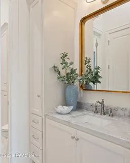 $899,900 | 111 Leaning Oak Drive, Lafayette, LA 70508