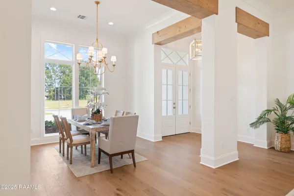 $875,000 | 111 Leaning Oak Drive, Lafayette, LA 70508