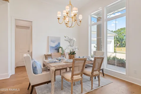 $899,900 | 111 Leaning Oak Drive, Lafayette, LA 70508