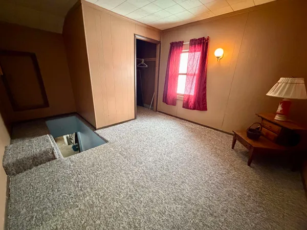 $124,900 | 206 2nd Street, Elroy, WI 53929