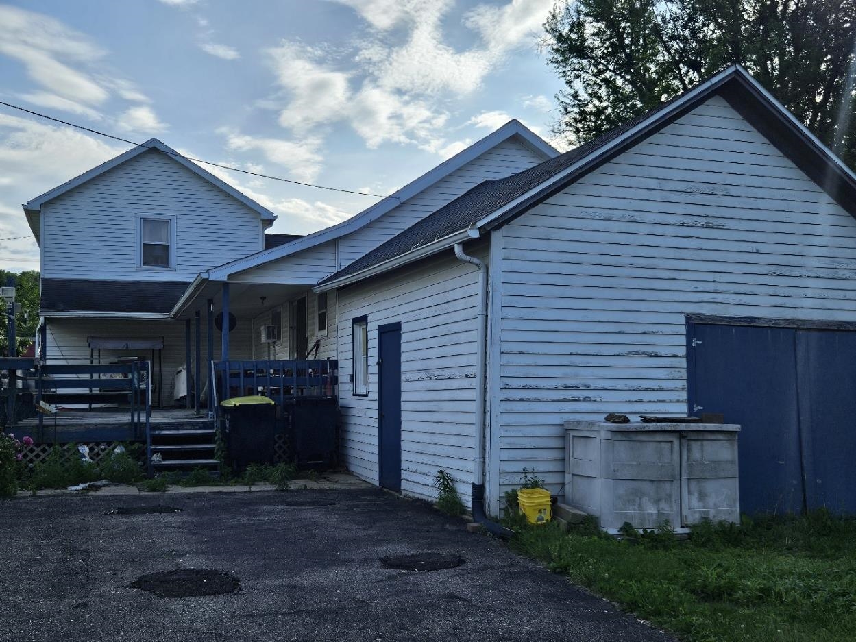 206 2nd Street Elroy, WI 53929 - Photo 21 of 24