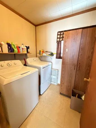 $124,900 | 206 2nd Street, Elroy, WI 53929