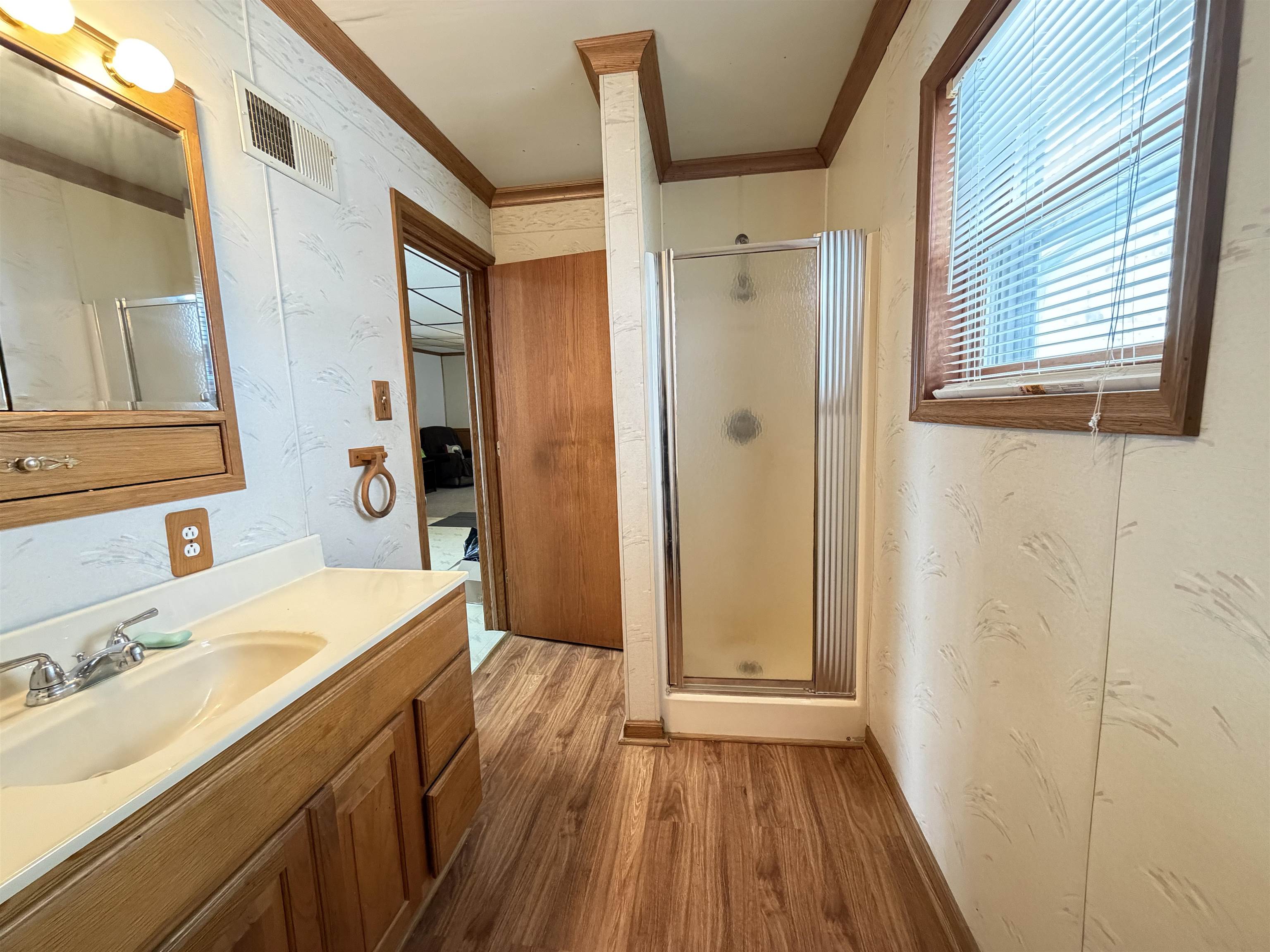 206 2nd Street Elroy, WI 53929 - Photo 6 of 24