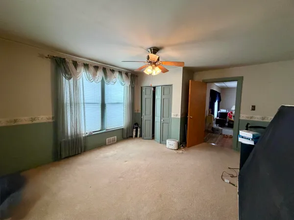$124,900 | 206 2nd Street, Elroy, WI 53929
