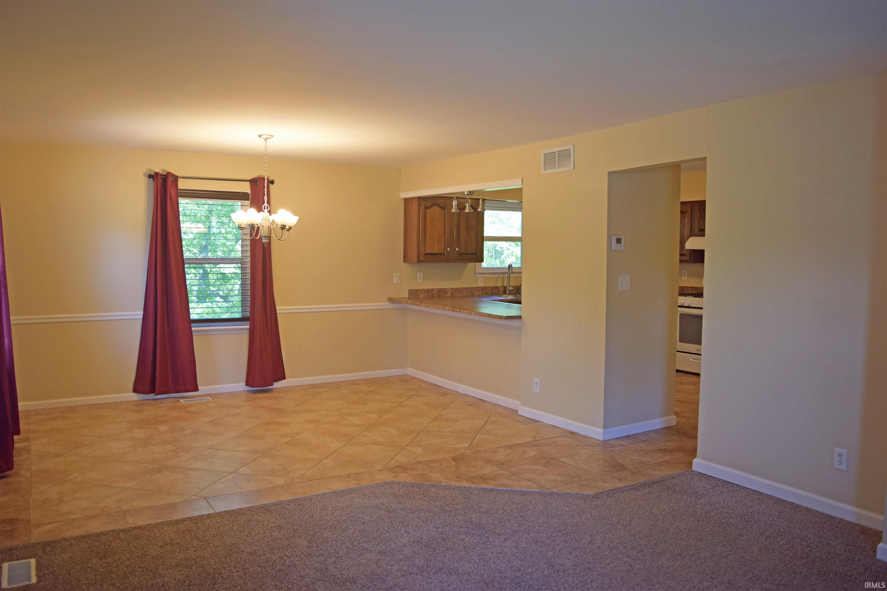 4512 Stringtown Road Evansville, IN 47711 - Photo 5 of 36 Gallery Image 5