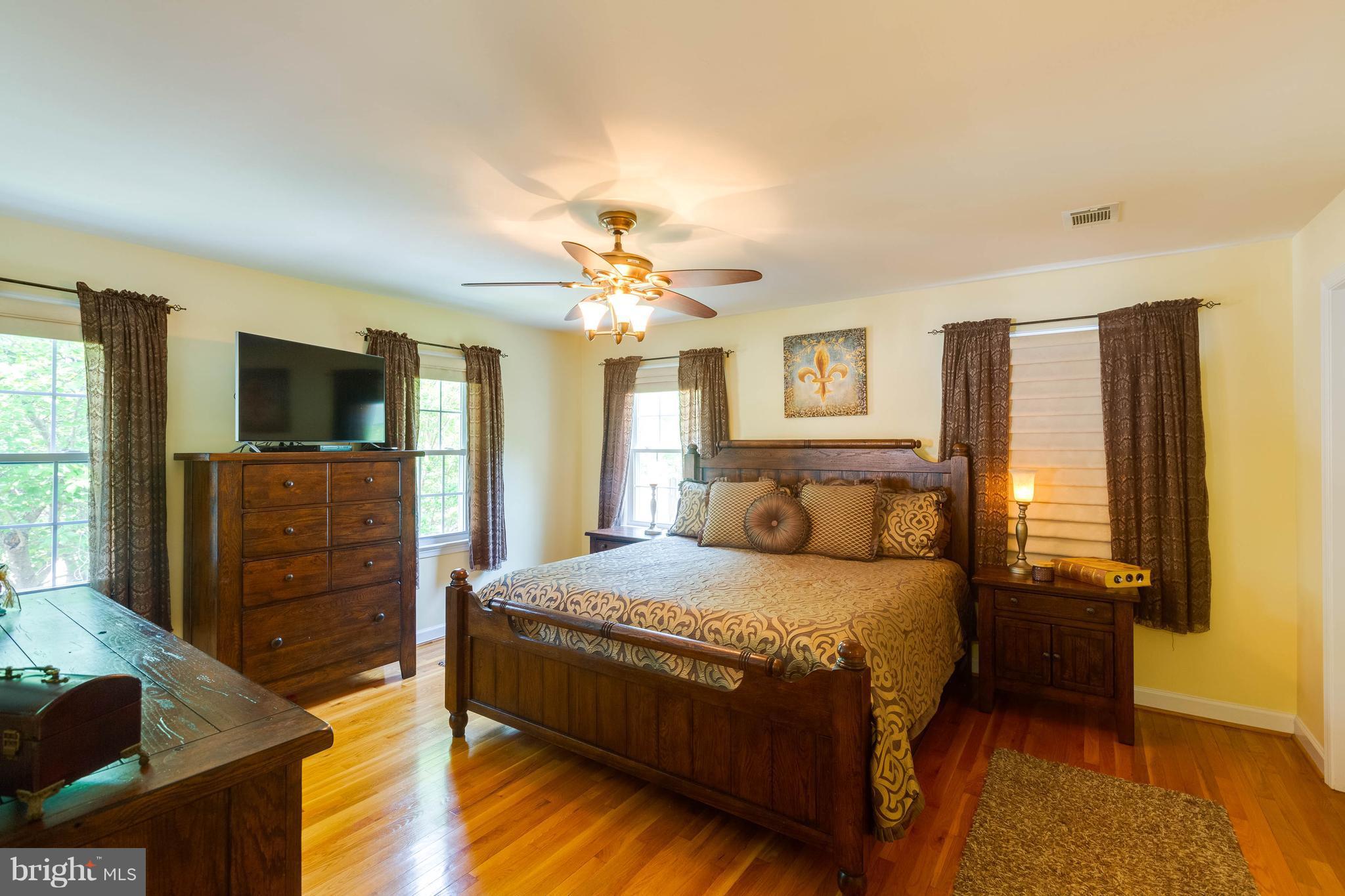 8103 St David Court Springfield, VA 22153 - Photo 12 of 30 Master Bedroom