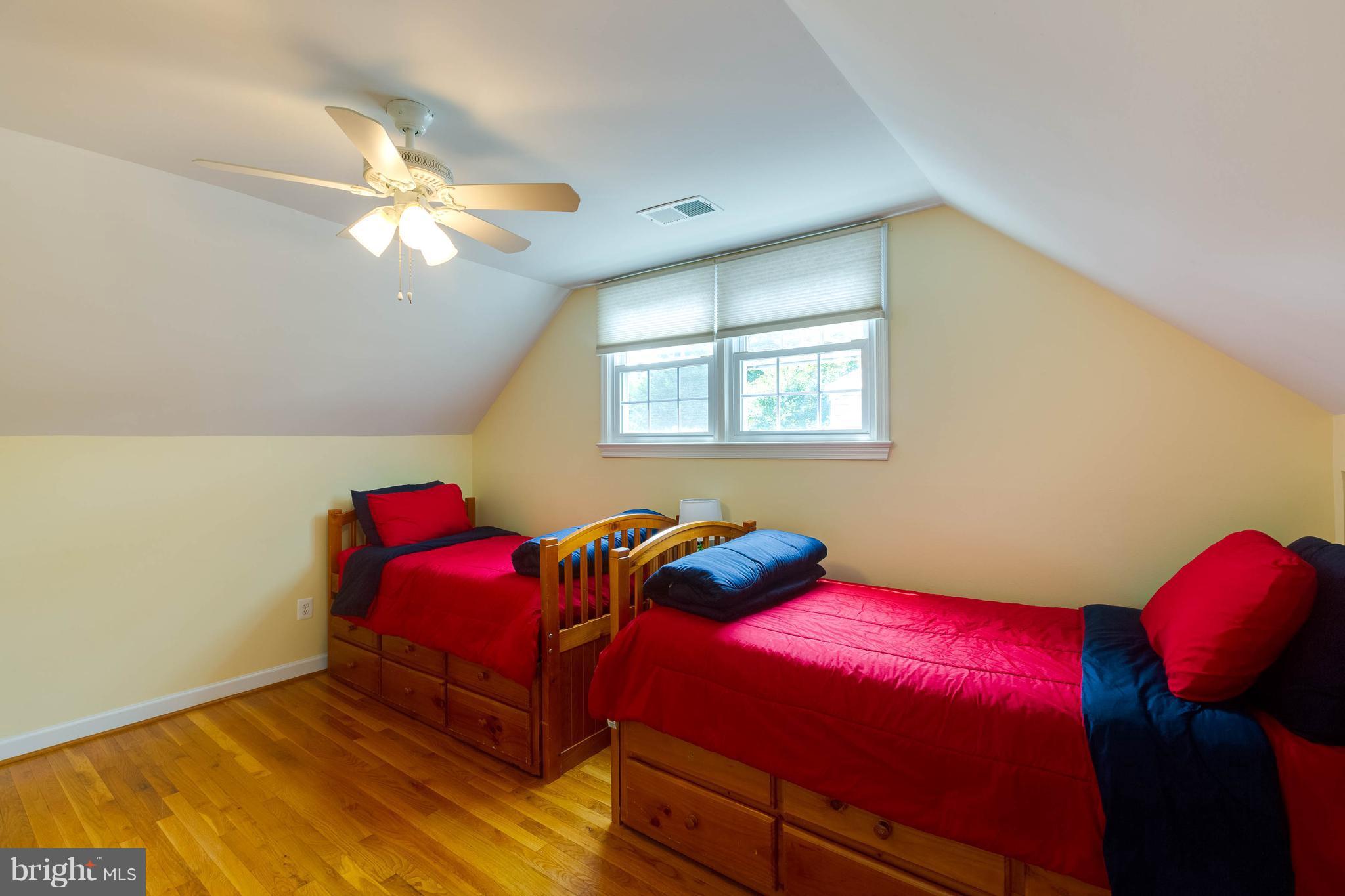 8103 St David Court Springfield, VA 22153 - Photo 20 of 30 Bedroom 4