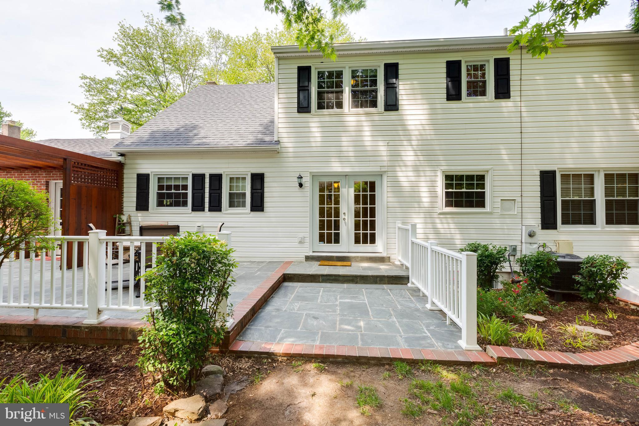 8103 St David Court Springfield, VA 22153 - Photo 26 of 30 Rear of Home