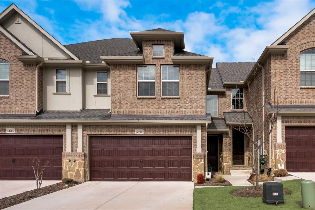 2709 Splendor Lane Little Elm, TX 75068 - Photo 2 of 26 Gallery Image 2