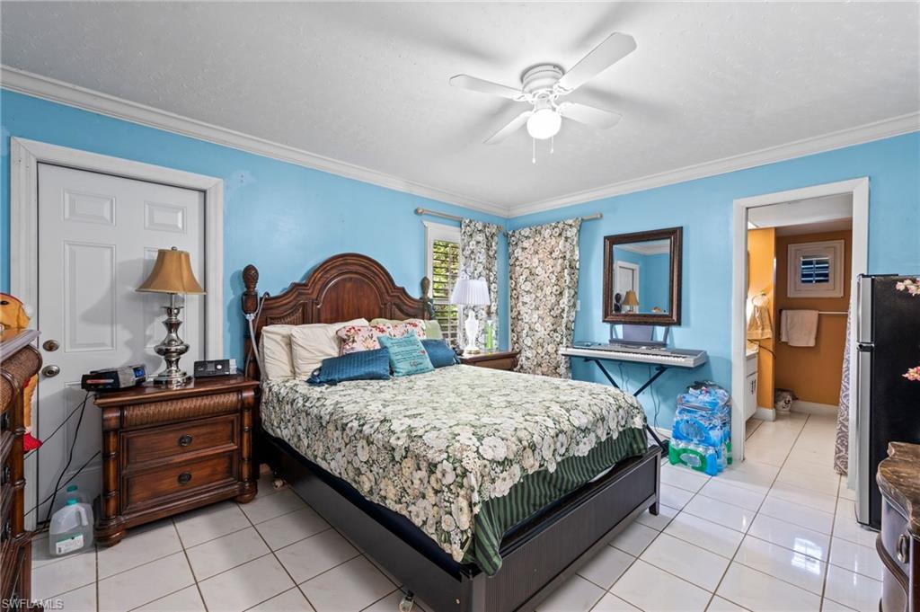 2285 50th Street Southwest Naples, FL 34116 - Photo 15 of 29 Master bedroom