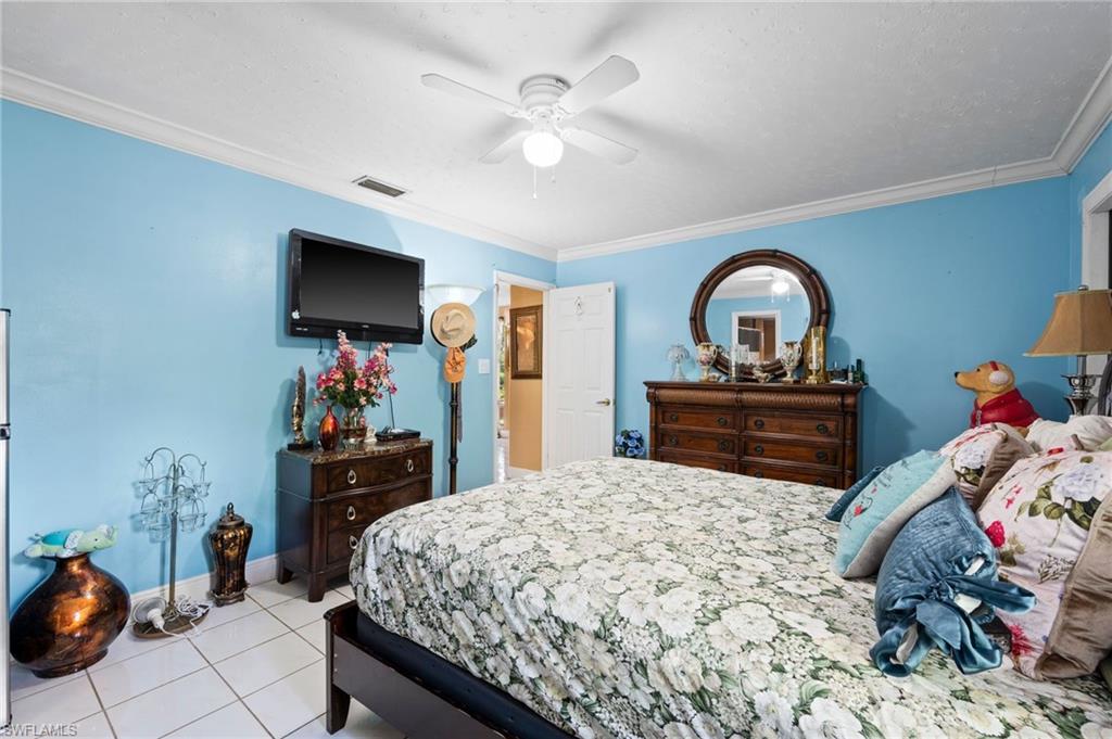 2285 50th Street Southwest Naples, FL 34116 - Photo 16 of 29 Master bedroom