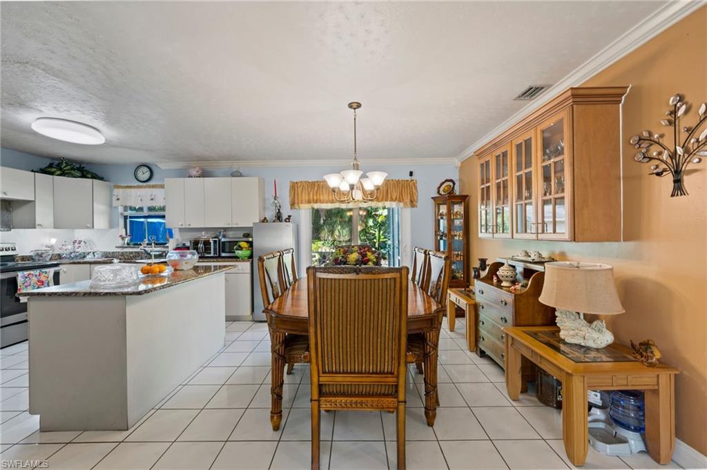 2285 50th Street Southwest Naples, FL 34116 - Photo 10 of 29 Gallery Image 10