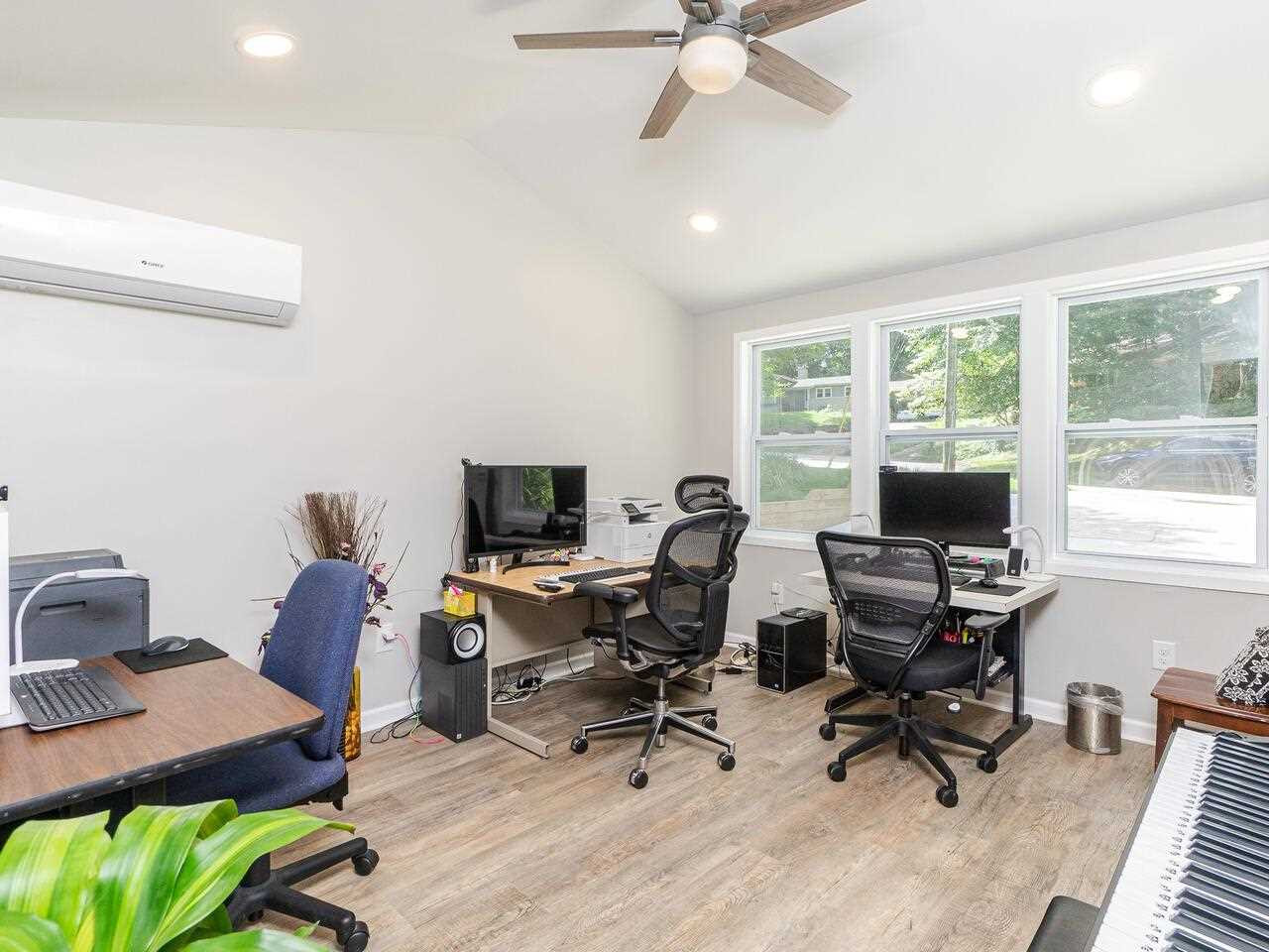 1105 Winona Road Raleigh, NC 27609 - Photo 10 of 30 Photo 10