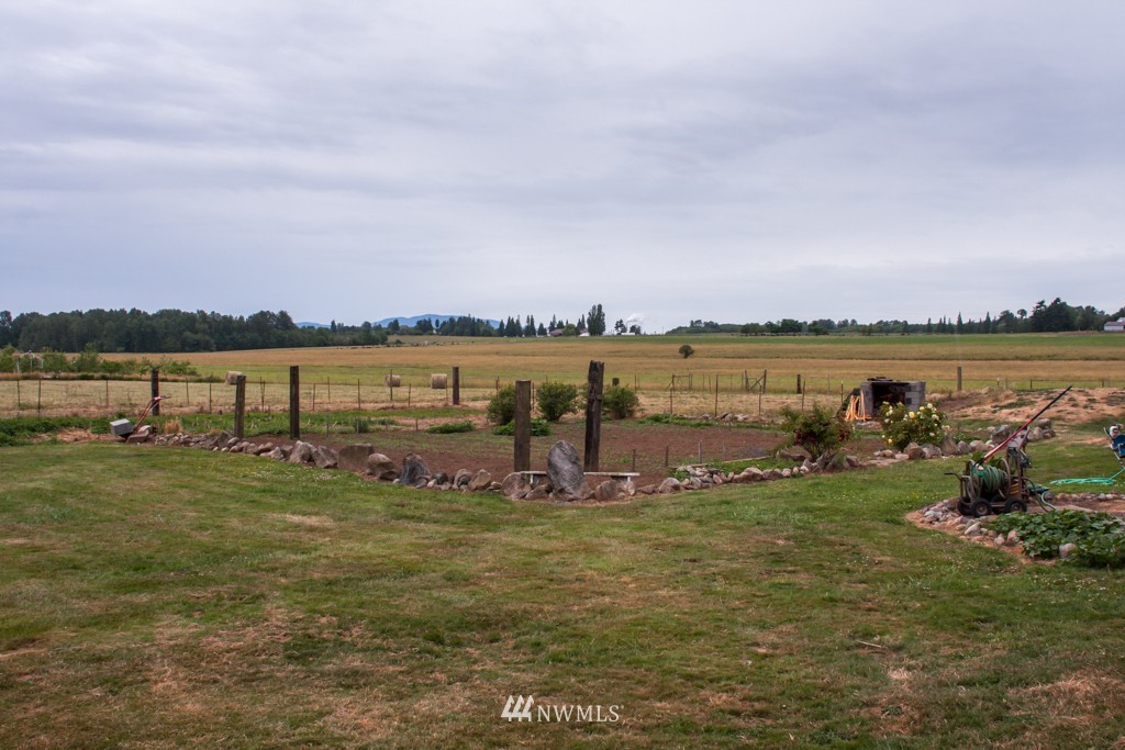 3387 Mountain View Road Ferndale, WA 98248 - Photo 4 of 21