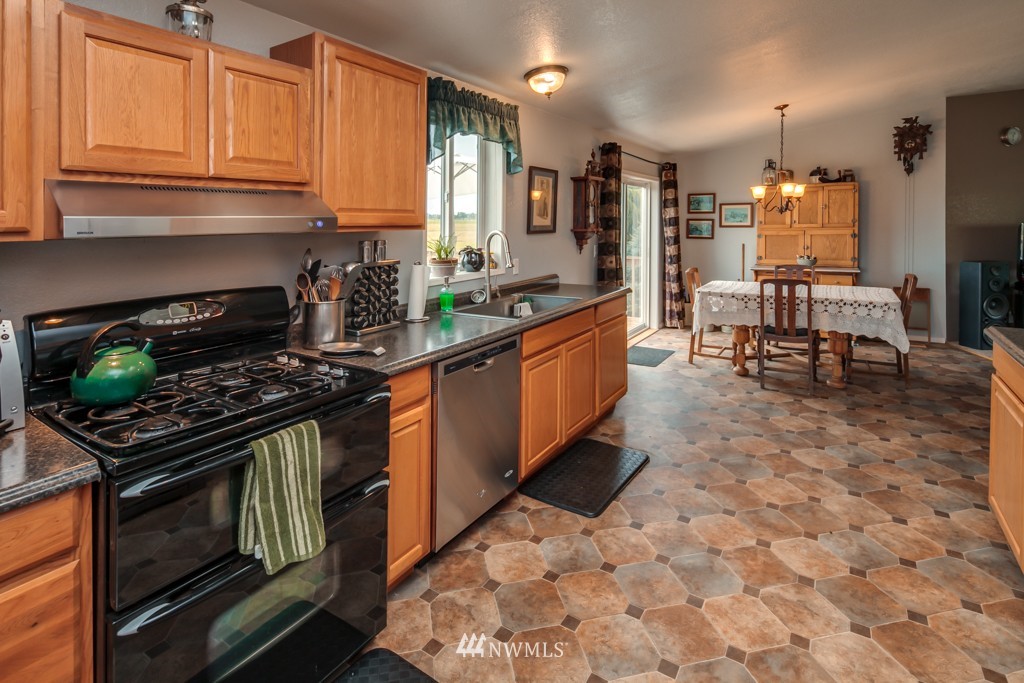 3387 Mountain View Road Ferndale, WA 98248 - Photo 6 of 21