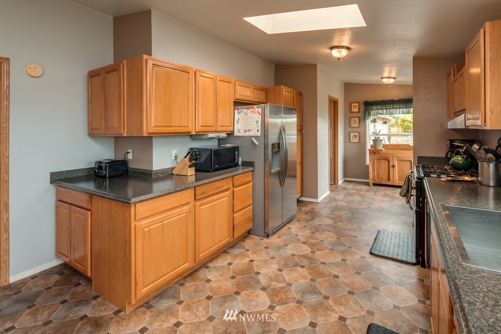 3387 Mountain View Road Ferndale, WA 98248 - Photo 9 of 21