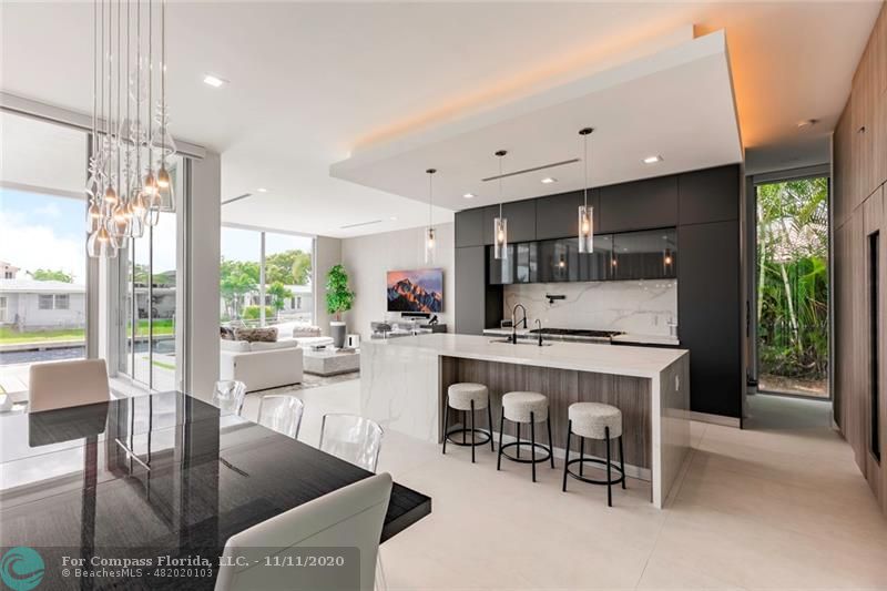 742 Dover Street Boca Raton, FL 33487 - Photo 10 of 41