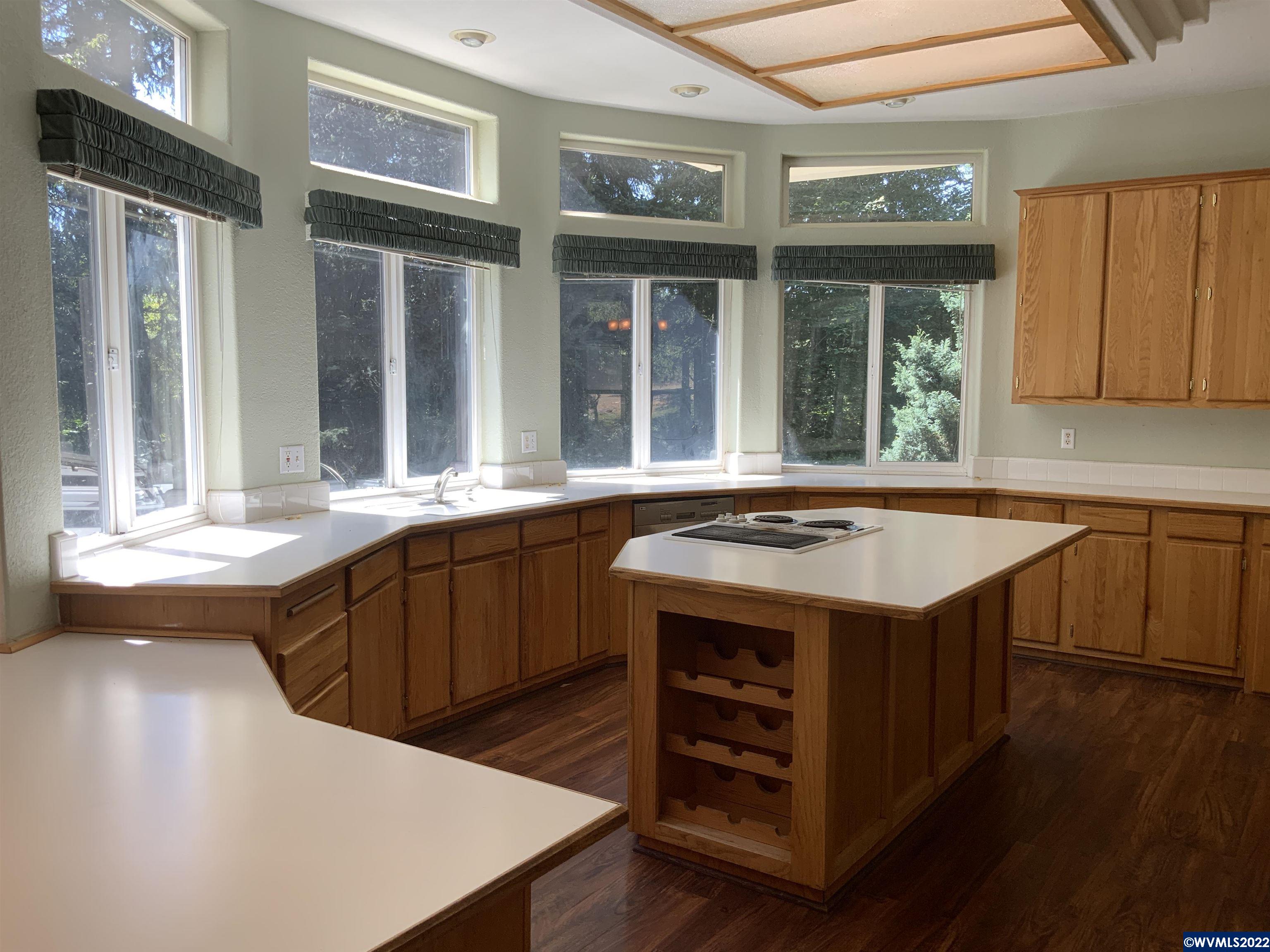 34177 East Lacomb Road Lebanon, OR 97355 - Photo 12 of 42 Gallery Image 12